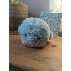 2018 Manhattan Toy Company Plush Whale Squeezems Stuffed Animal